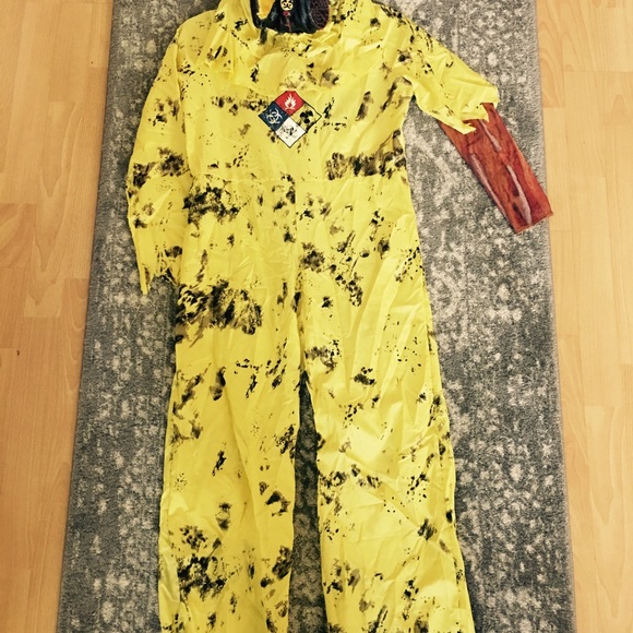 Hazmat hazard zombie Halloween costume - Picture 2 of 7